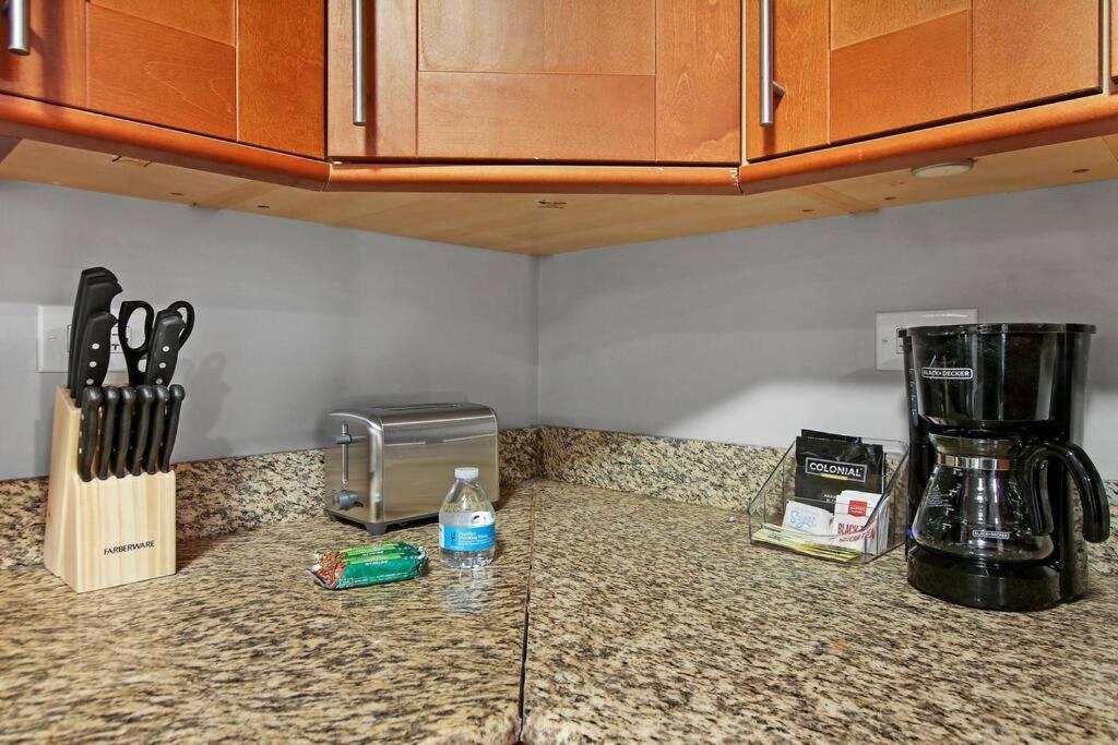 Apartamento Chic 1br With Modern Comforts - Barry Ga