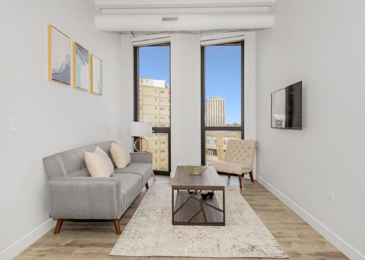 Chic 2br W Gym & Meeting By Gia Apartment