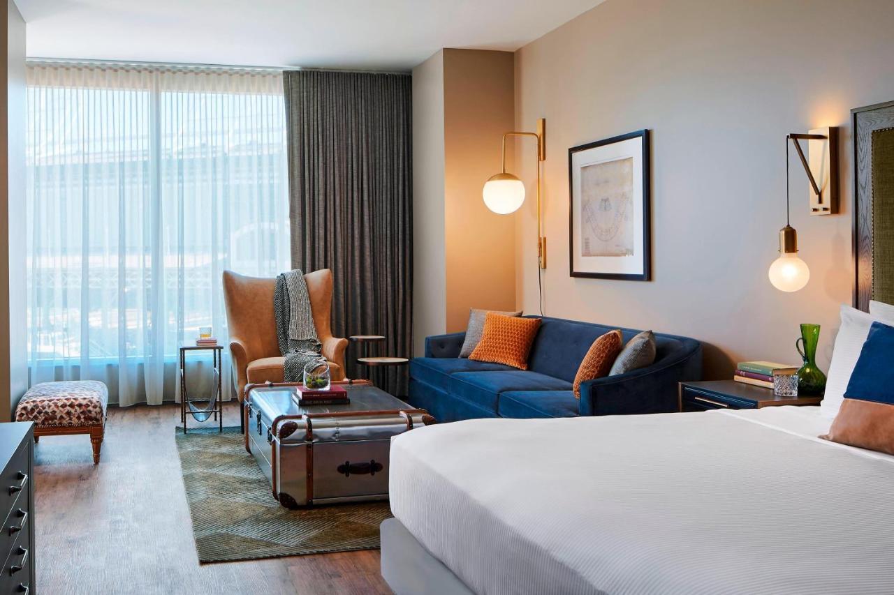 Zachary, Chicago, A Tribute Portfolio Hotel 4*