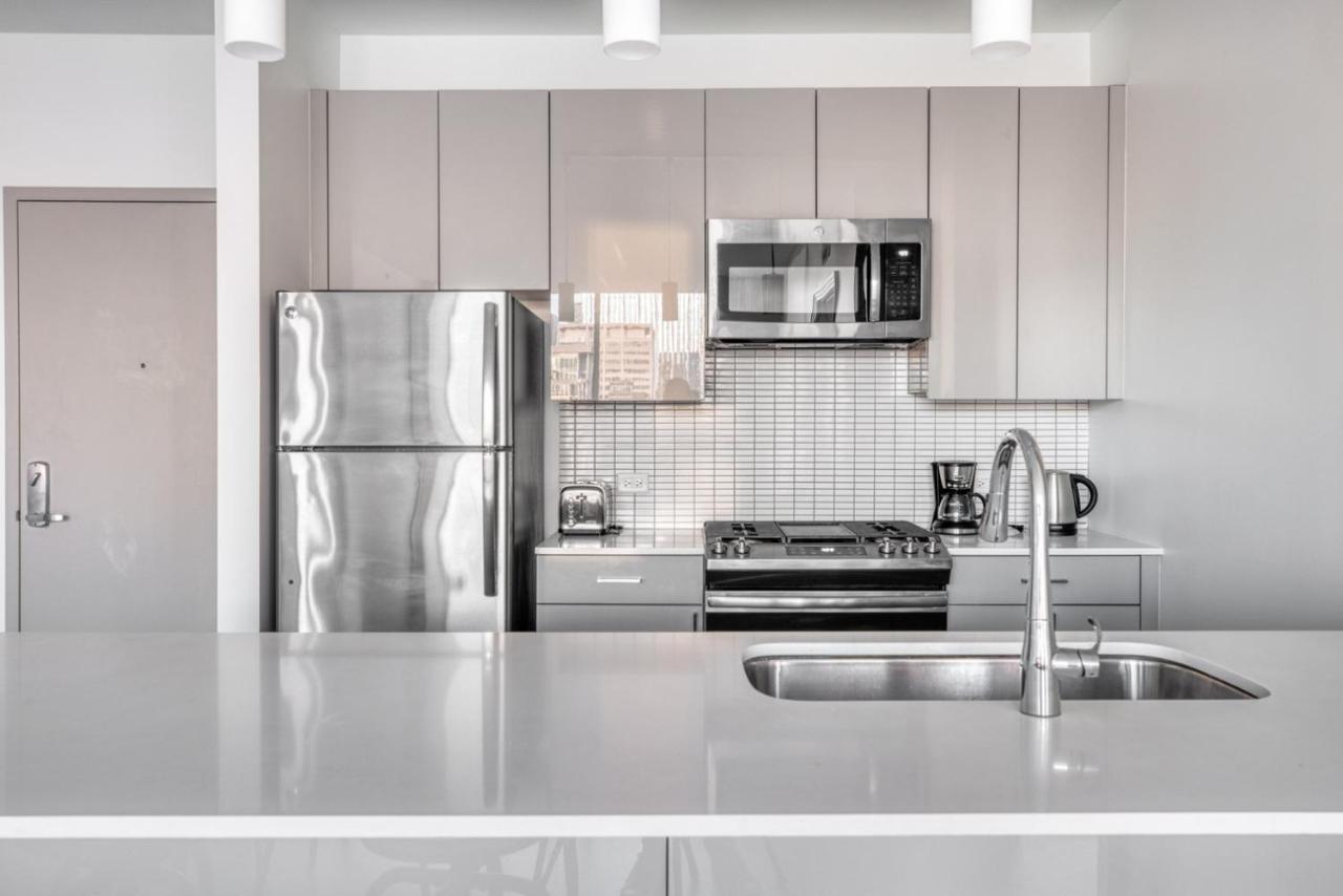 Apartment W Loop 2br W Gym Pool In Heart Of Greektown Chi-561 Chicago