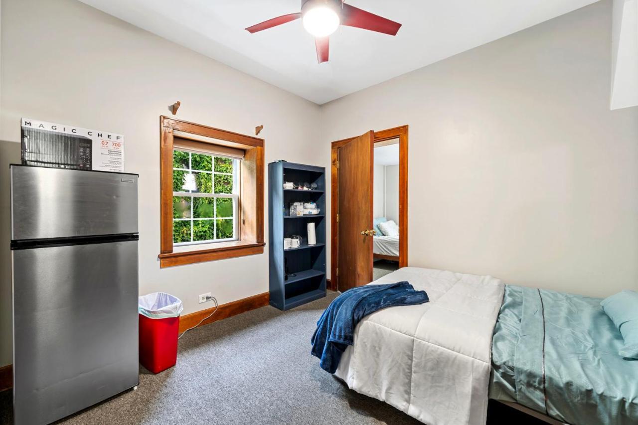 Lavish Near & Downtown #2 Apartamento *