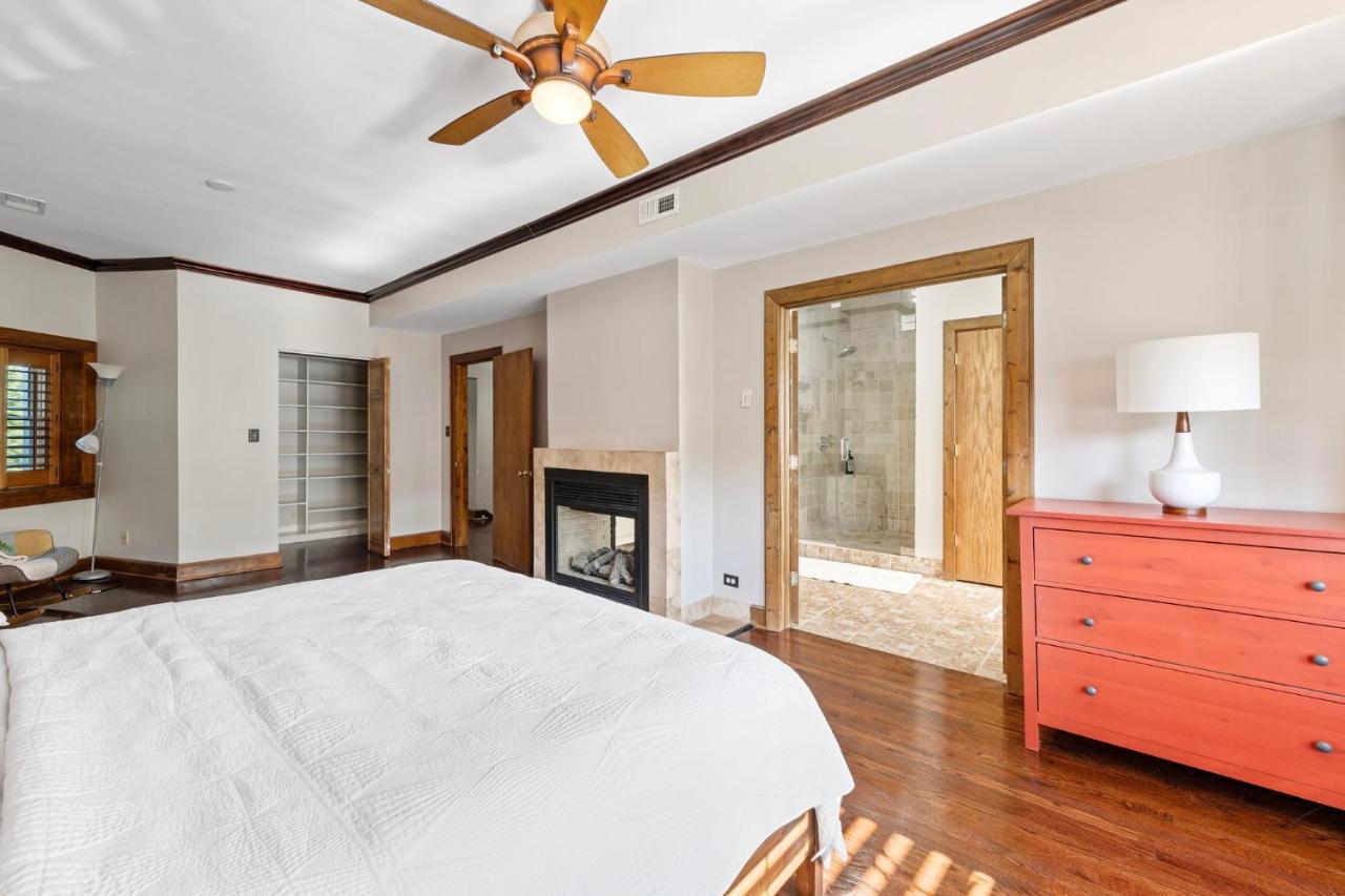 Lavish Near & Downtown #2 Apartamento *