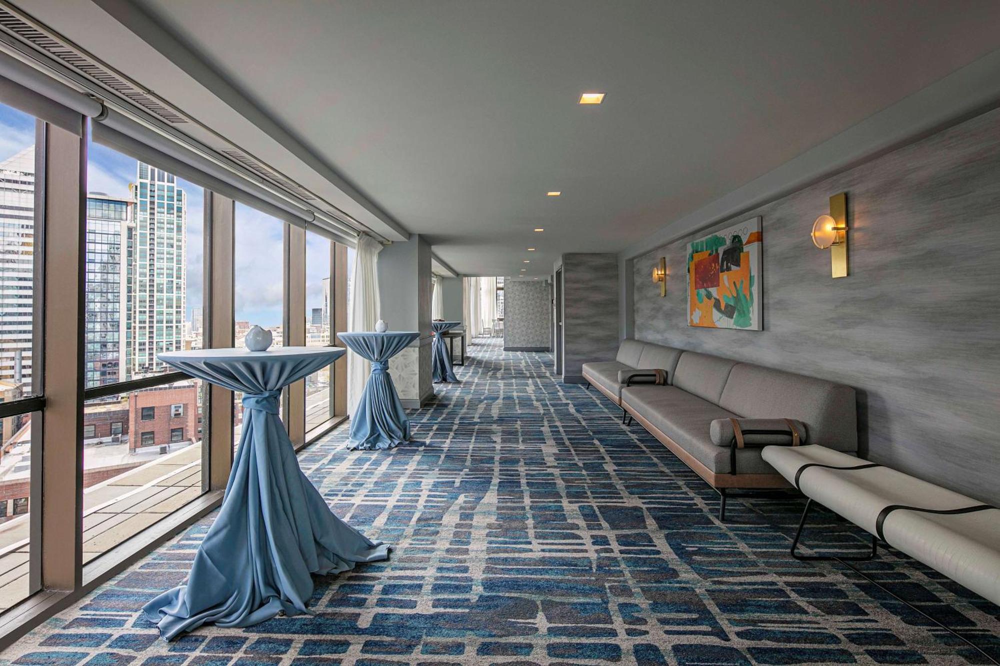 Hotel The Royal Sonesta Downtown 4*
