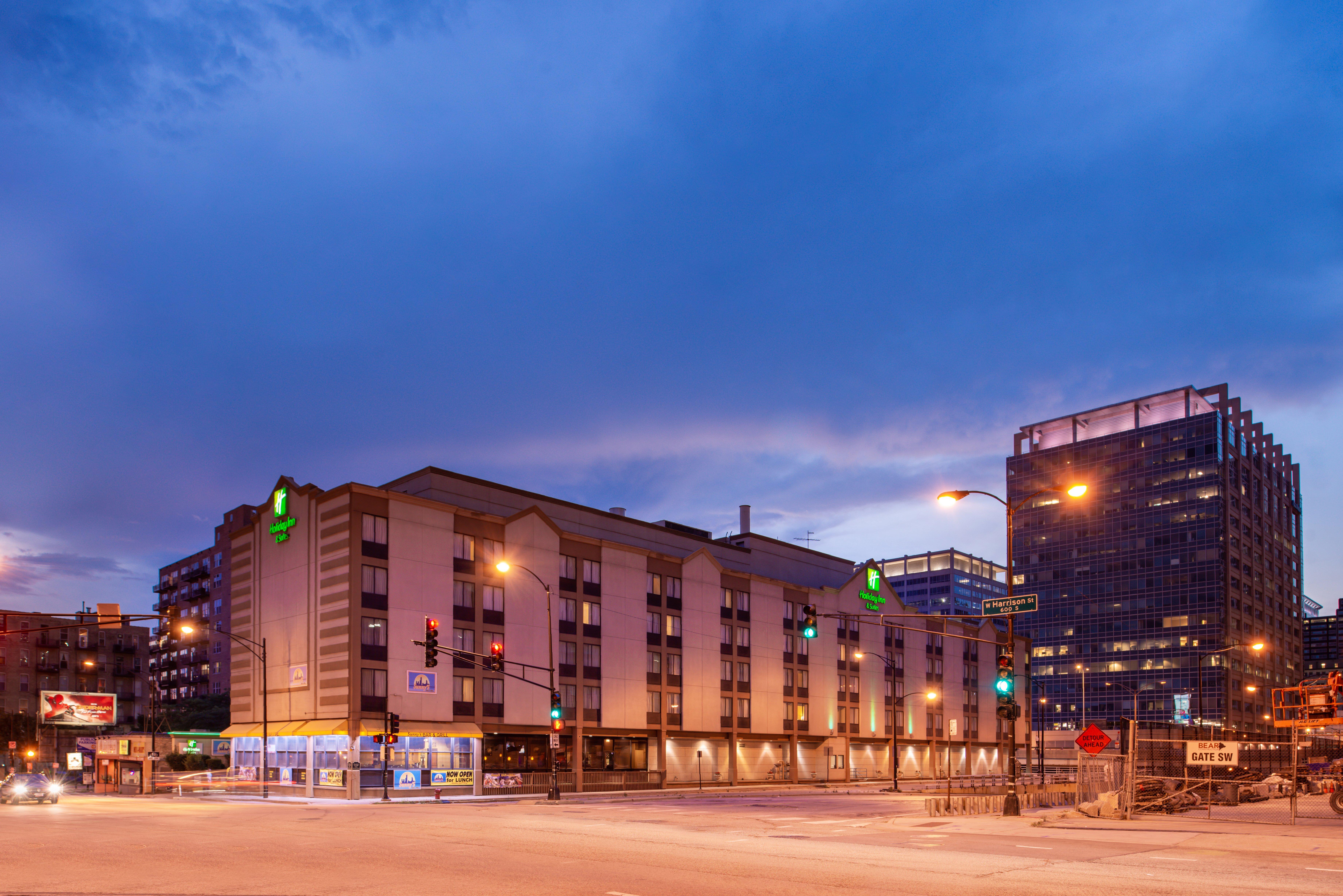 Hotel & Chicago-downtown By Ihg 3*
