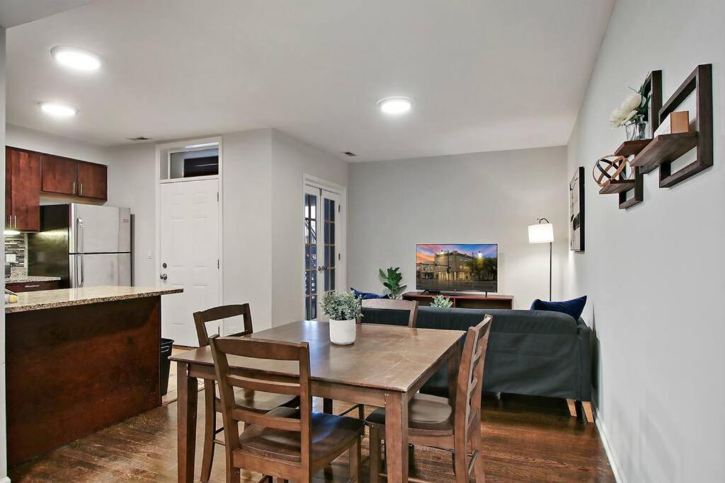 Modern & Furnished 2br With In-unit Laundry - Sunnyside 2e Apartment *