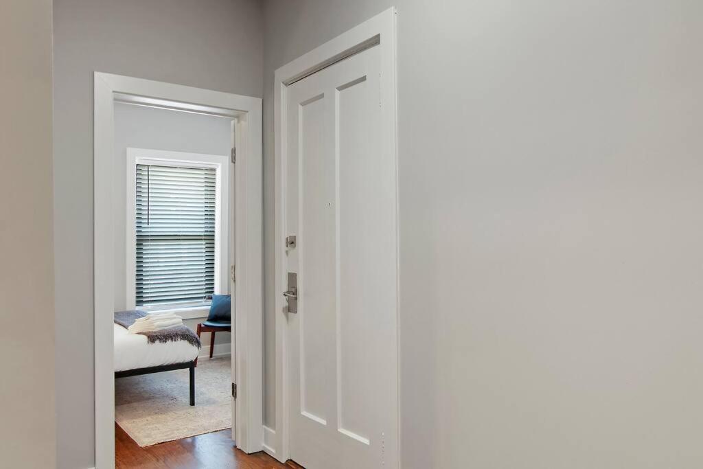 3br Spacious With In-unit Laundry - Kedzie 3f Chicago