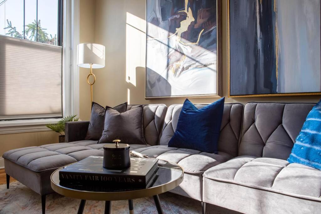 Getaway In The Heart Of Pilsen *