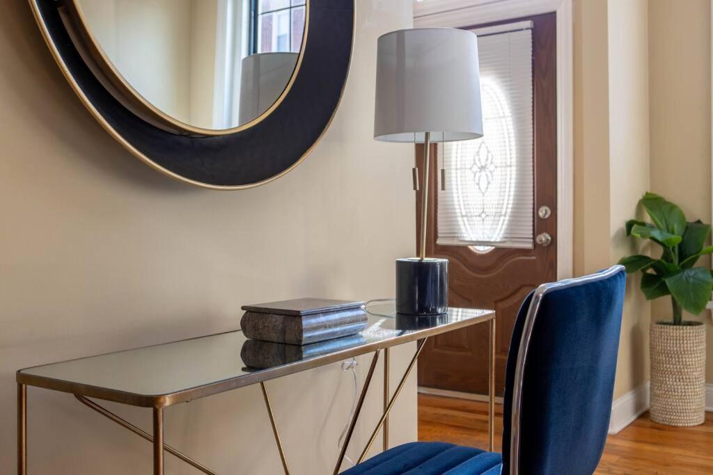 Getaway In The Heart Of Pilsen * Chicago