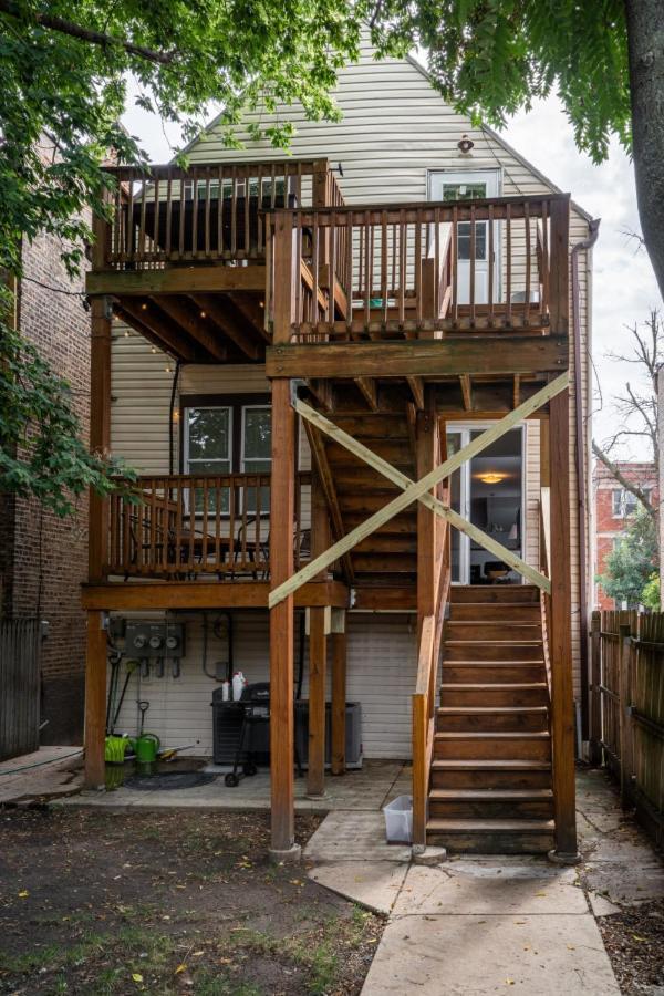 Logan Square Duplex 3br S2 Apartment