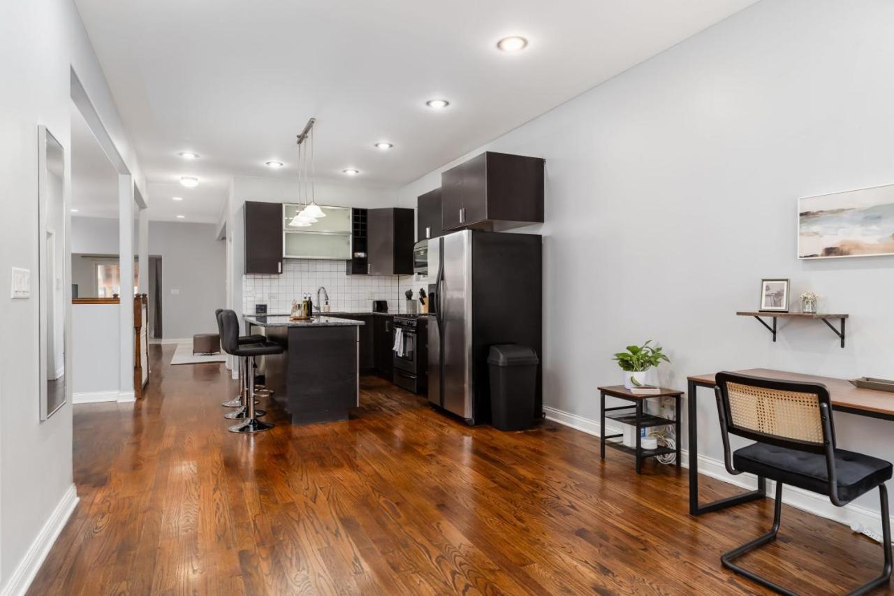 Logan Square Duplex 3br S2