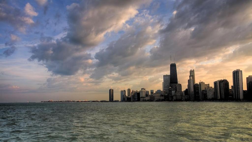 Appartement Wrigleyville Away From Home! 5 Mins From Downtown! Steps From Lake!! Cozy! Chicago