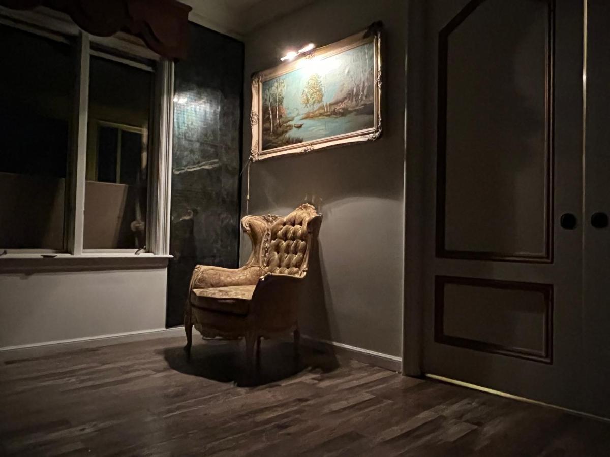 Pill Hill Mansion Chicago