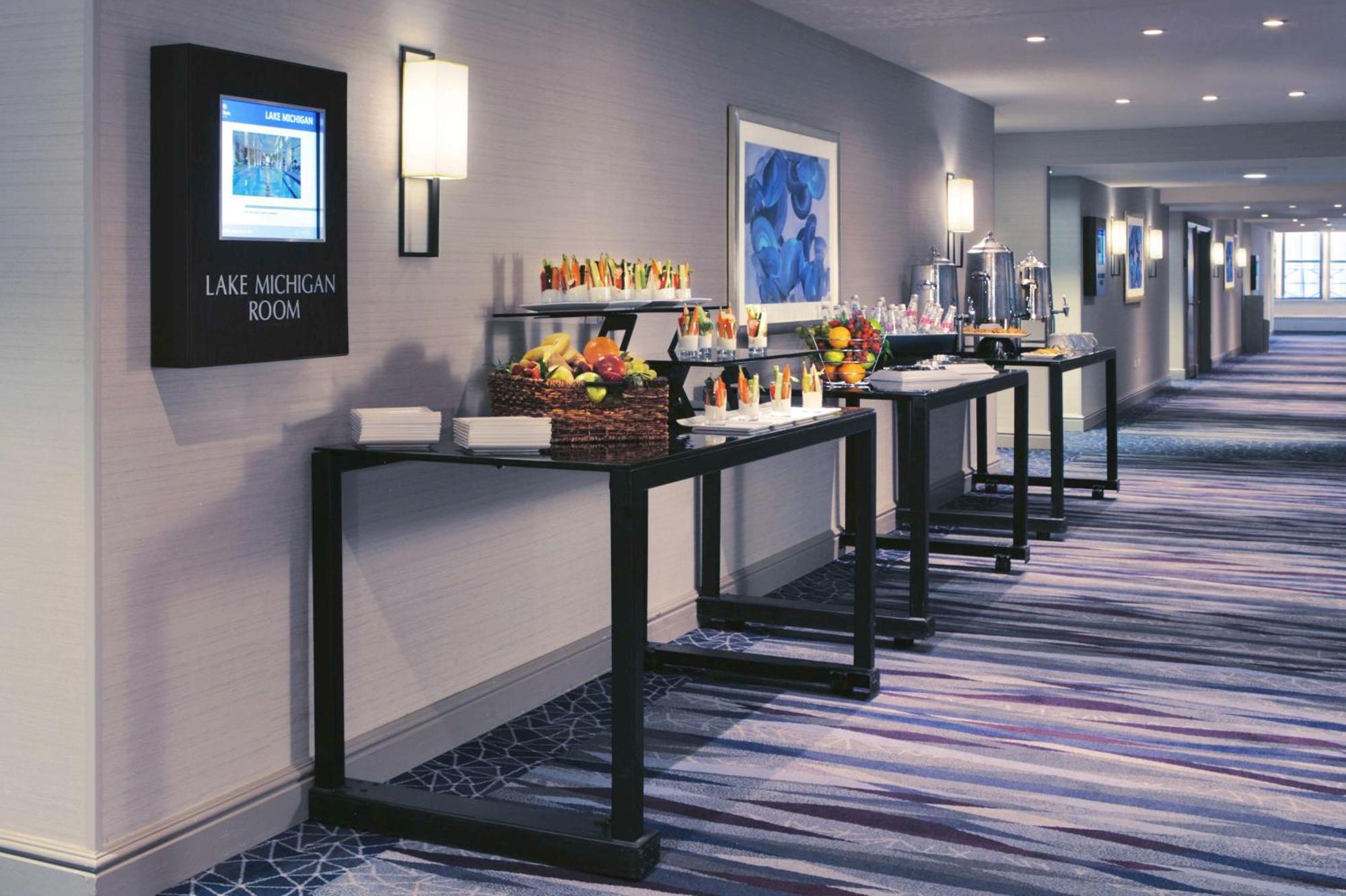 Hilton Hotel 3*