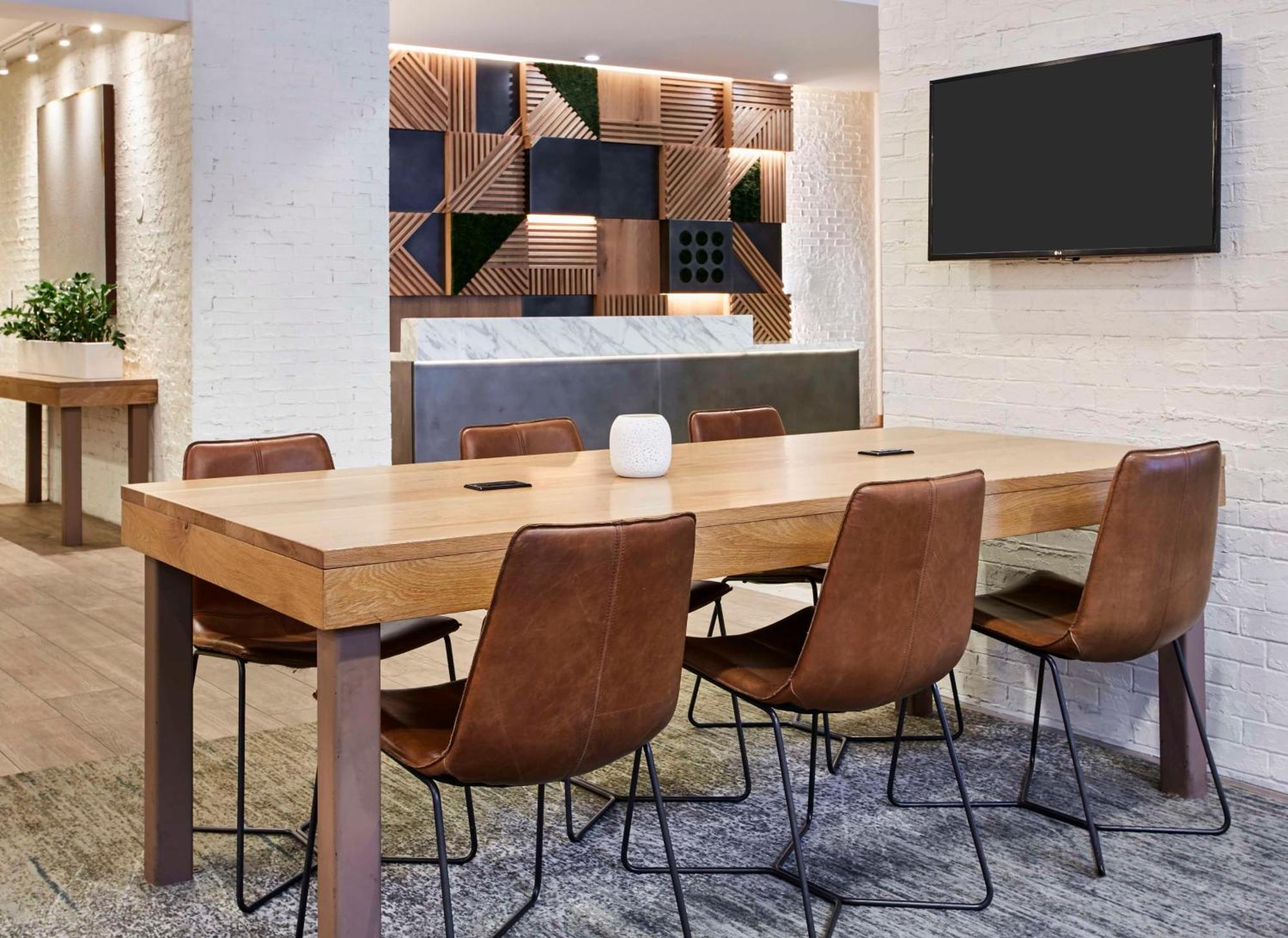 Hyatt Place River North Chicago