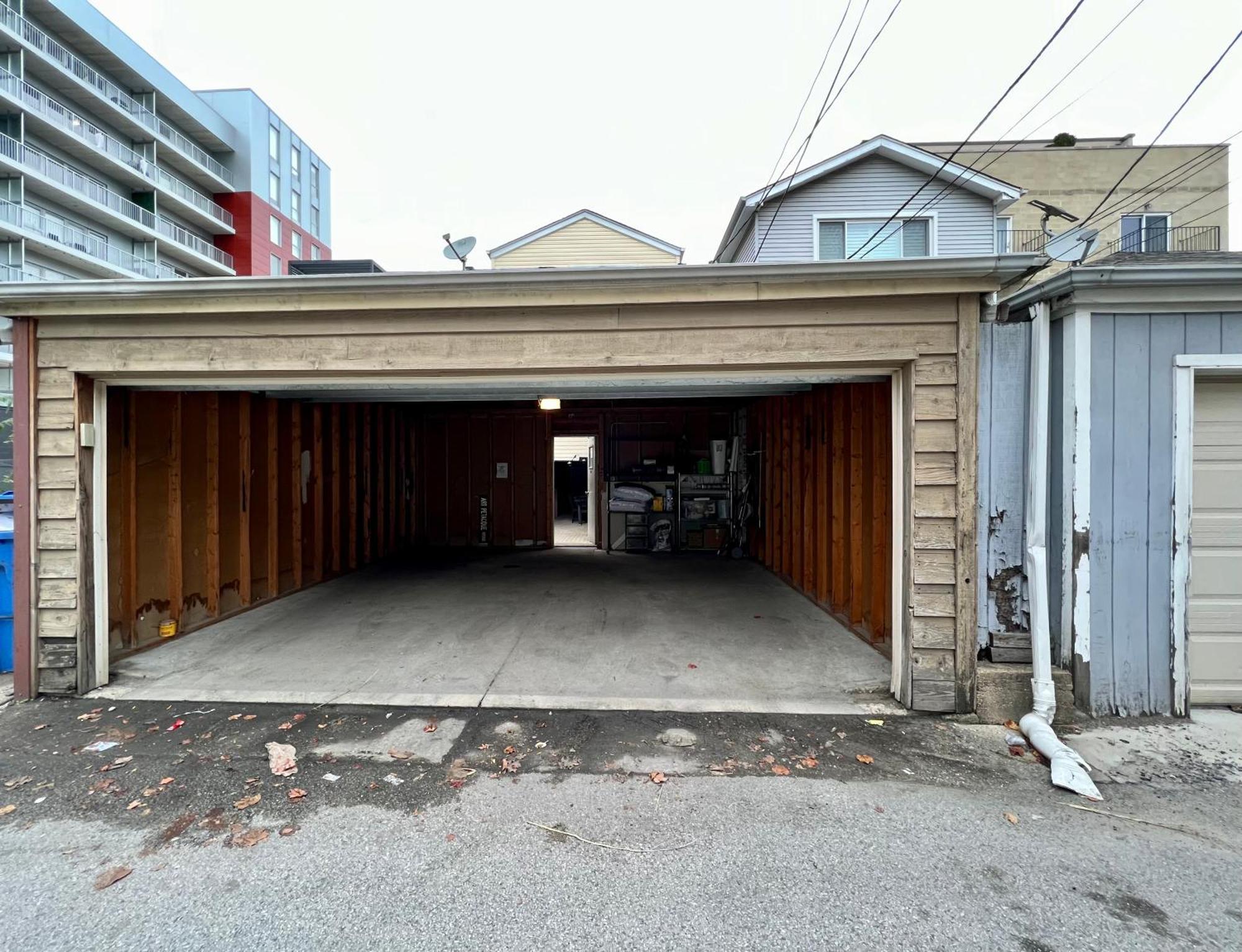 Holiday home Designer Themed 4 Bedroom In Location With Patio And Fireplace *