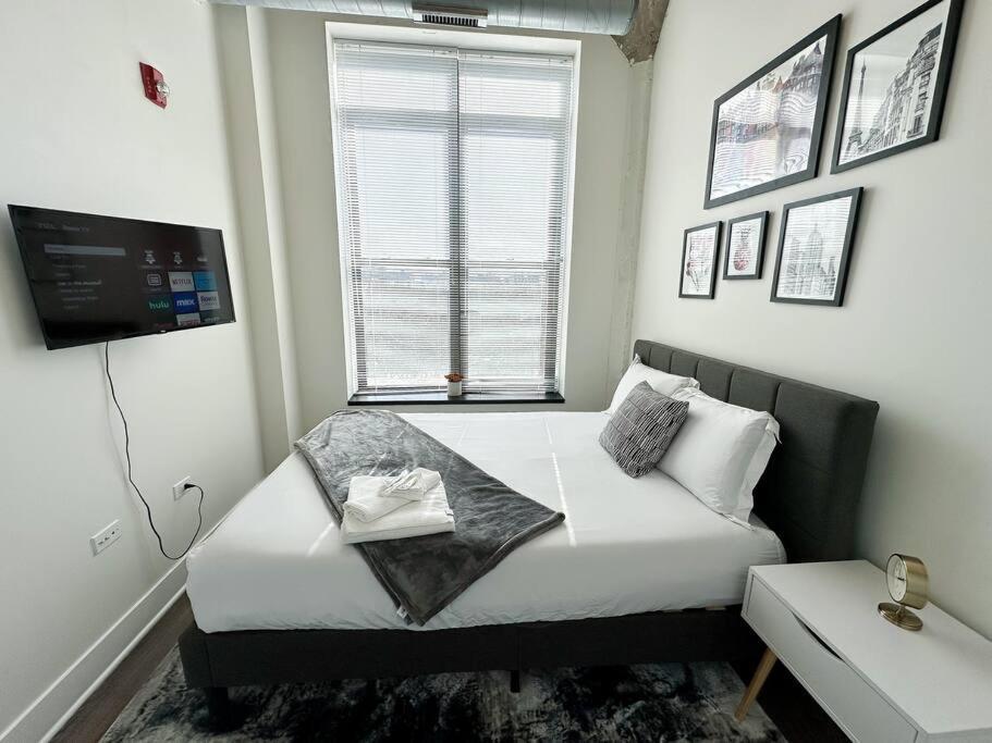Apartment Group-friendly 2br With Optional Parking And Gym Access Near Mccormick Place And Soldier Field *