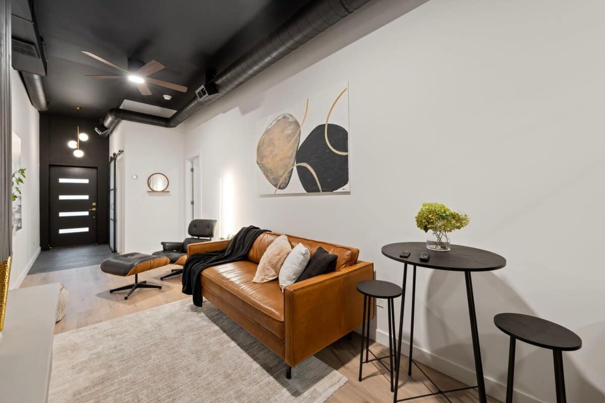 Holiday home Chic 4-bedroom Haven: Designer's Dream