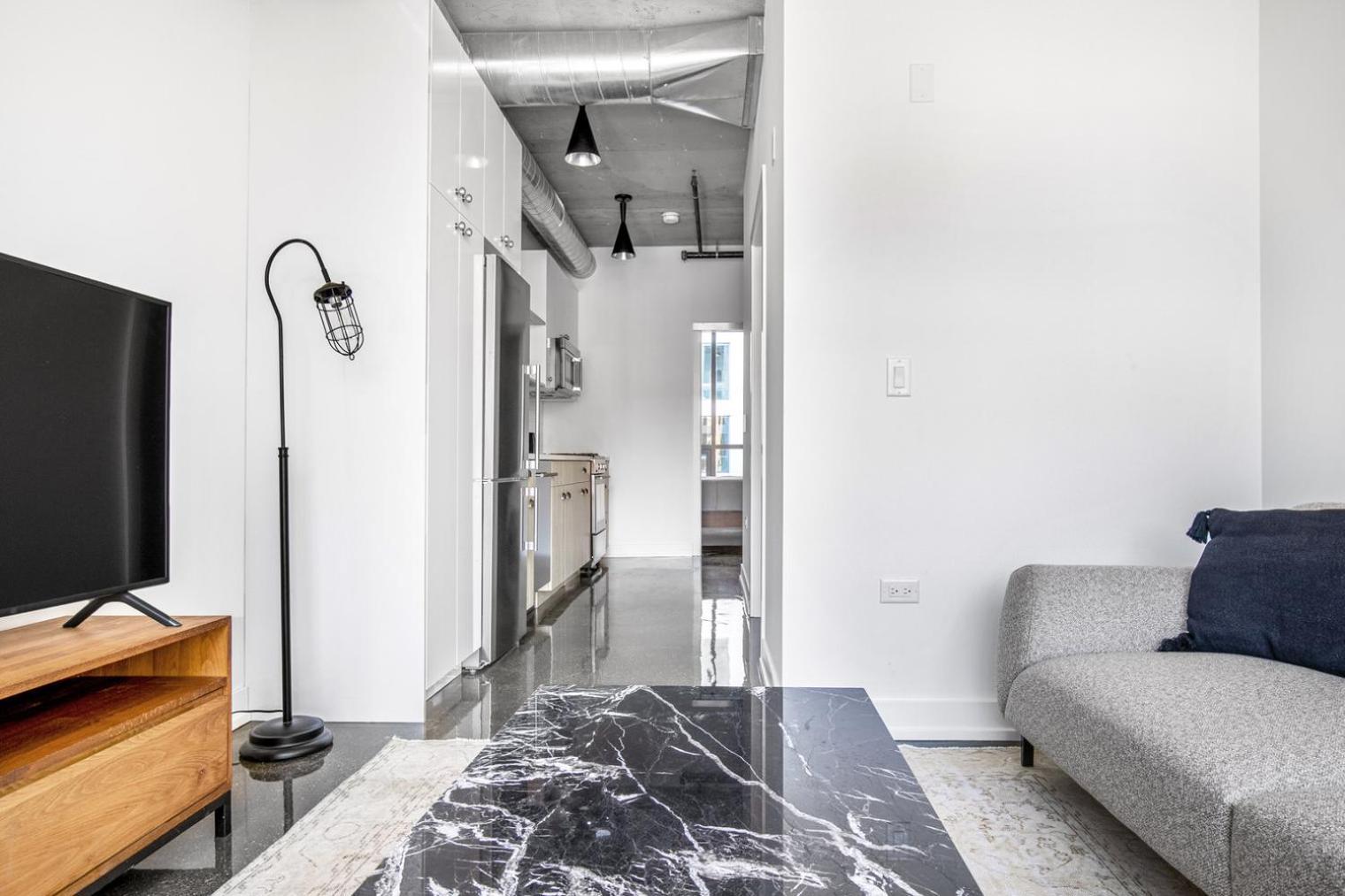 River N 1br W Gym Pool Nr L Stop Chi-359 Apartamento *