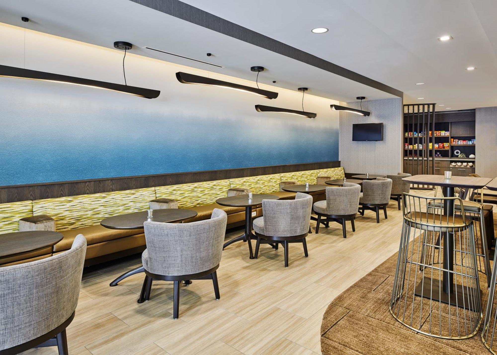 Springhill By Marriott Chinatown Hotel 3*