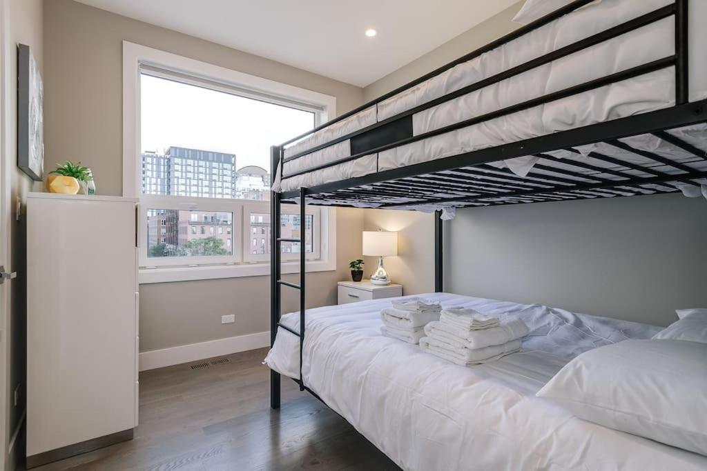 Apartamento New Construction Building In River North Chicago