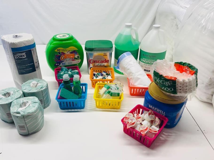 The Orleans - Entire Building - With Rooftop Deck Apartment *