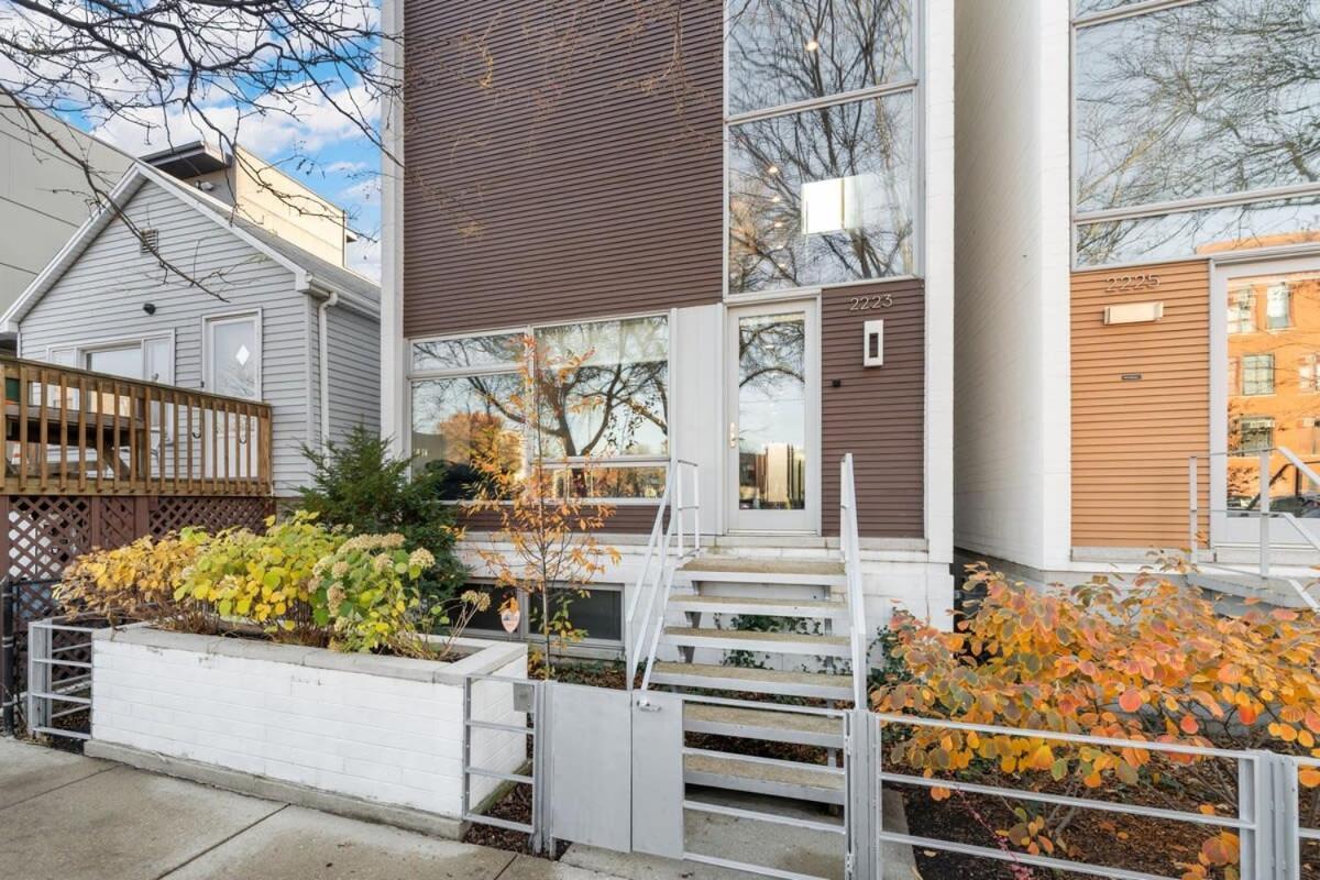 Amazing 4br 4ba Oasis W Rooftop & Stunning Design Casa de Férias Chicago
