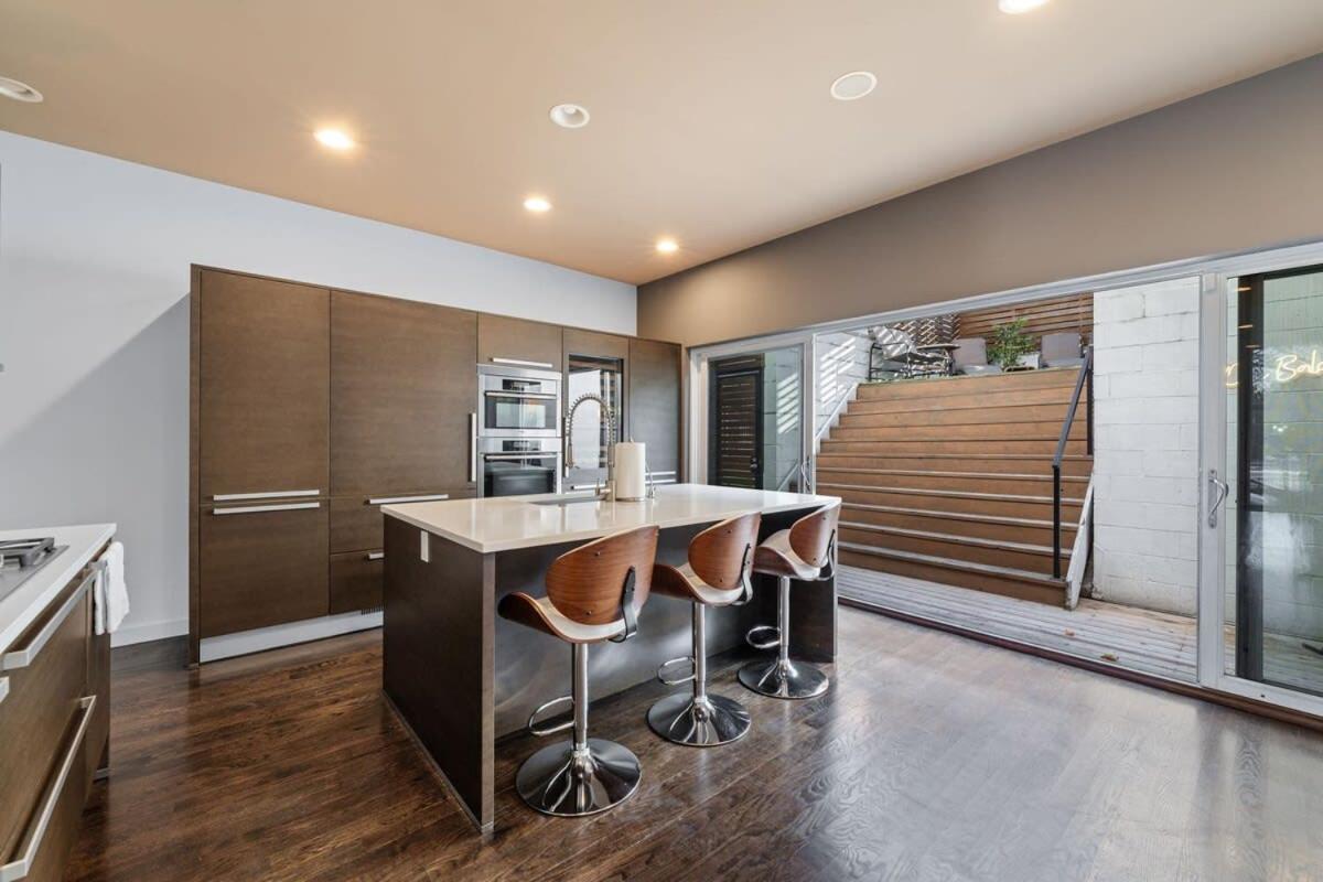 Amazing 4br 4ba Oasis W Rooftop & Stunning Design Casa de Férias Chicago