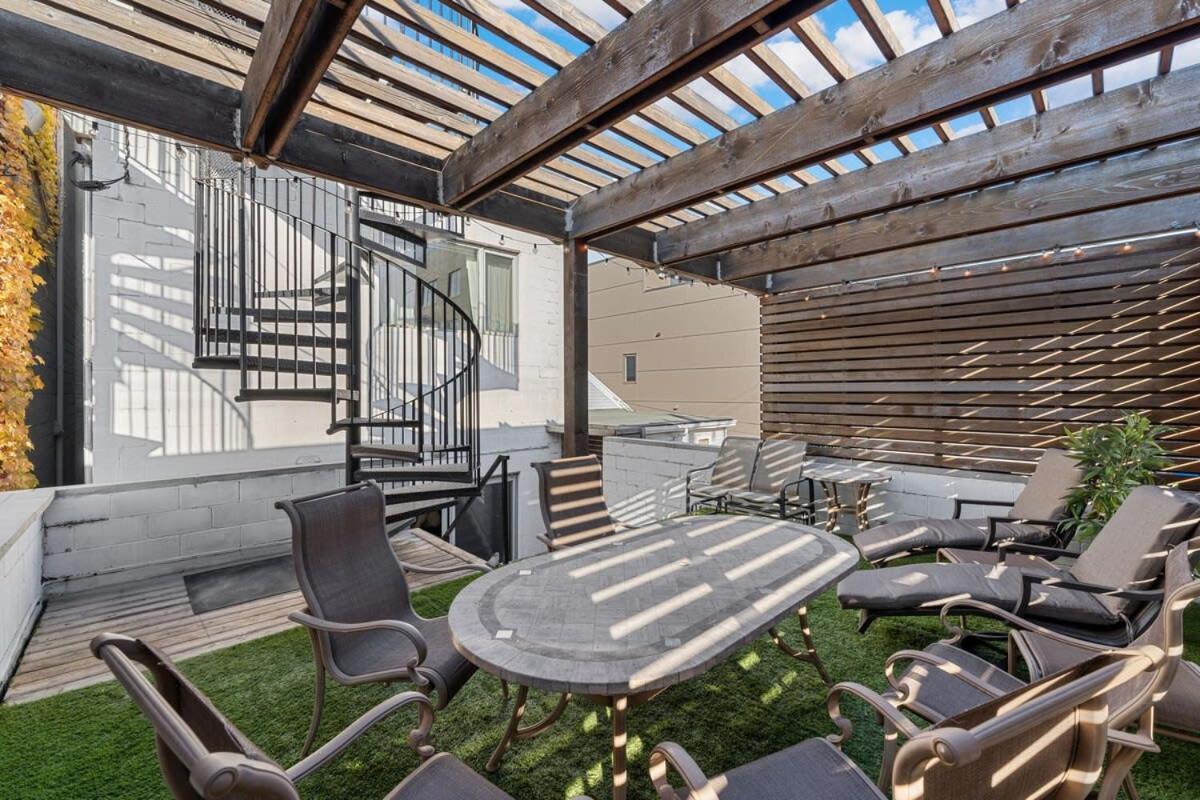 Casa de Férias Amazing 4br 4ba Oasis W Rooftop & Stunning Design Chicago