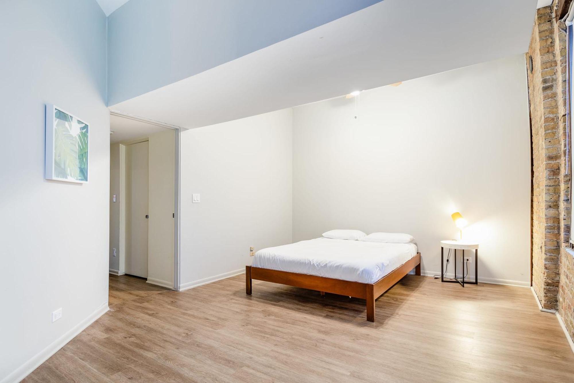 Beautifully Remodeled Flat Downtown #3n * Chicago