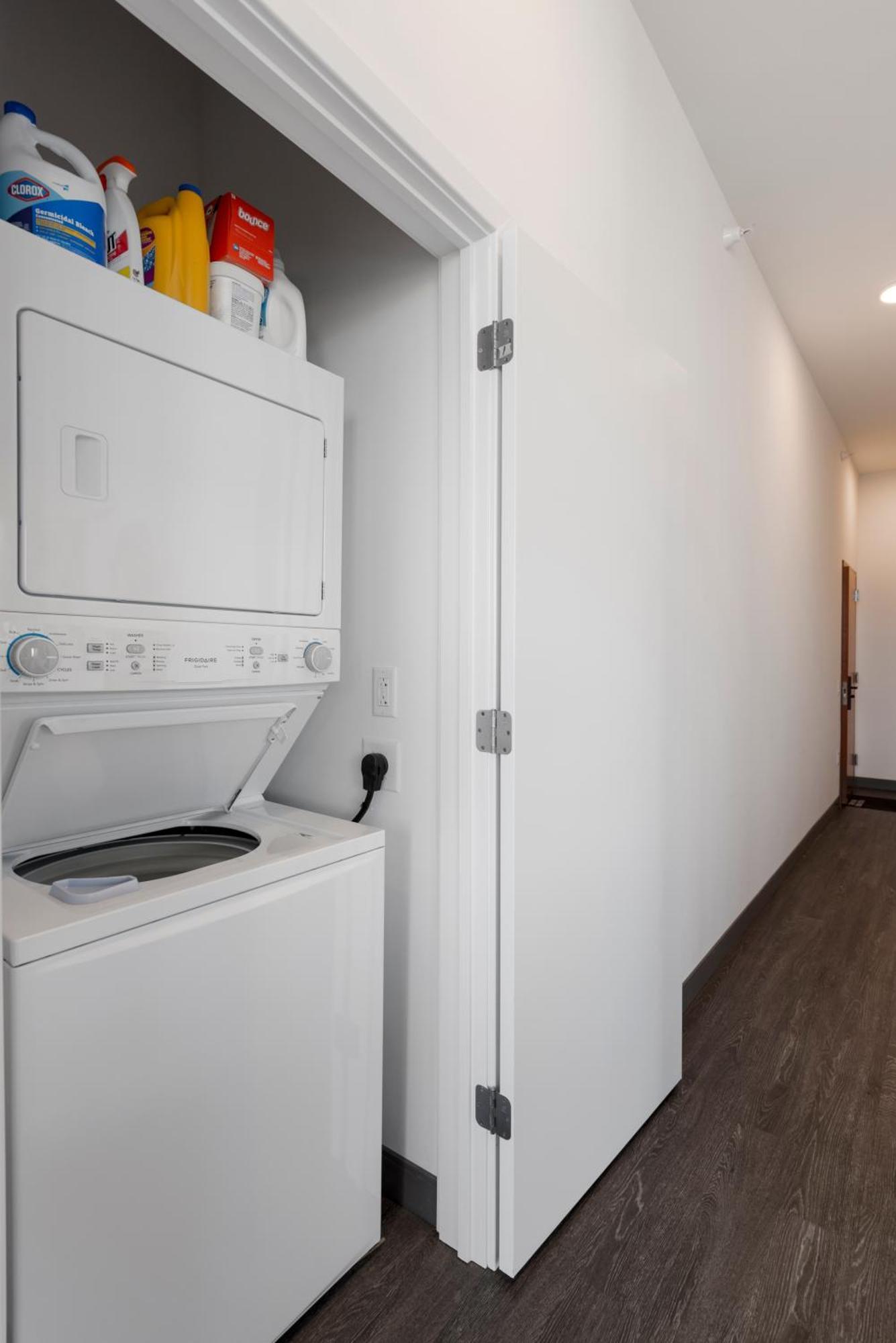 Apartment Fulbrix Bright Designer With West Loop Views