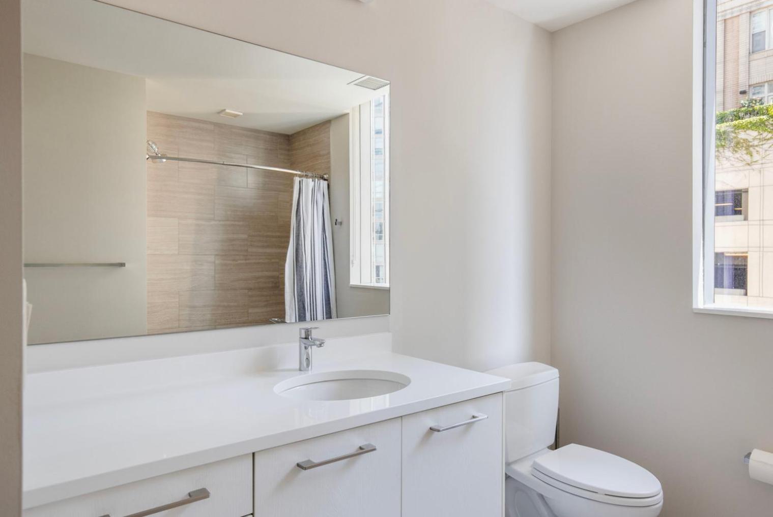 Apartment River North 1br W Coffee Shop Gym Nr Chi-972