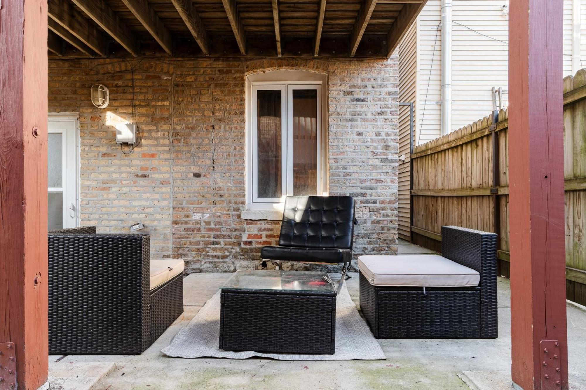 Wicker Park 2br Near Milwaukee Ave Chicago