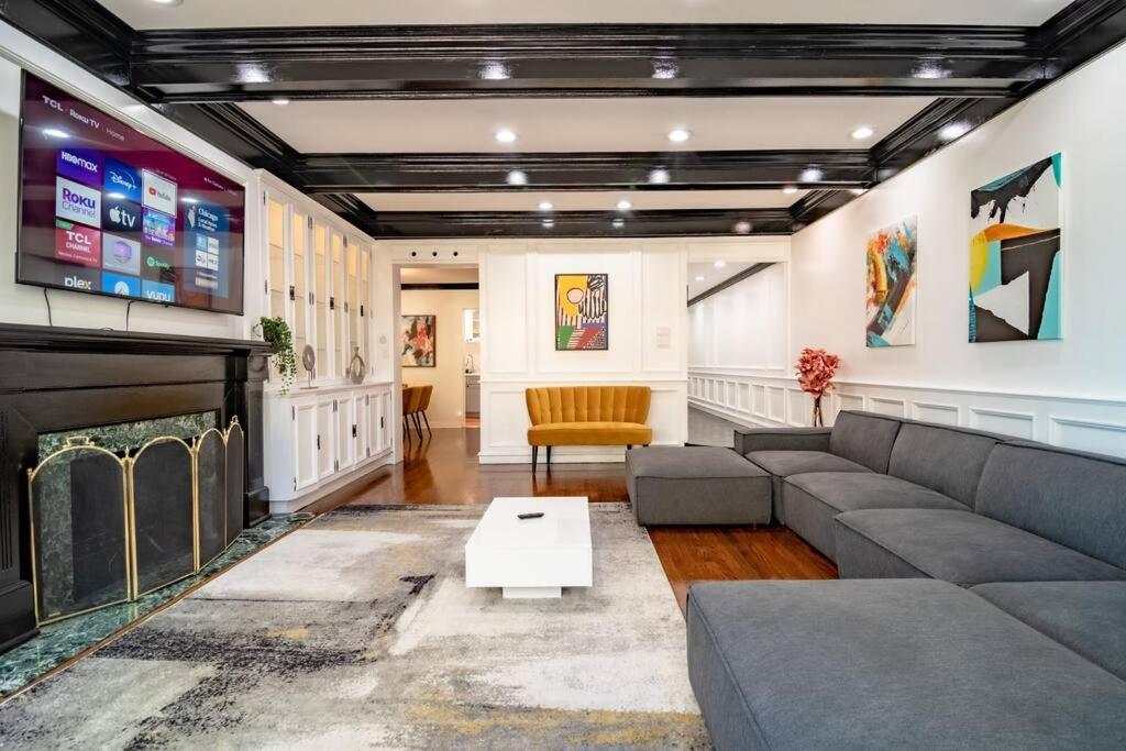 Spacious 4Br Gold Coast Duplex With Jacuzzi In The Bedroom Appartement