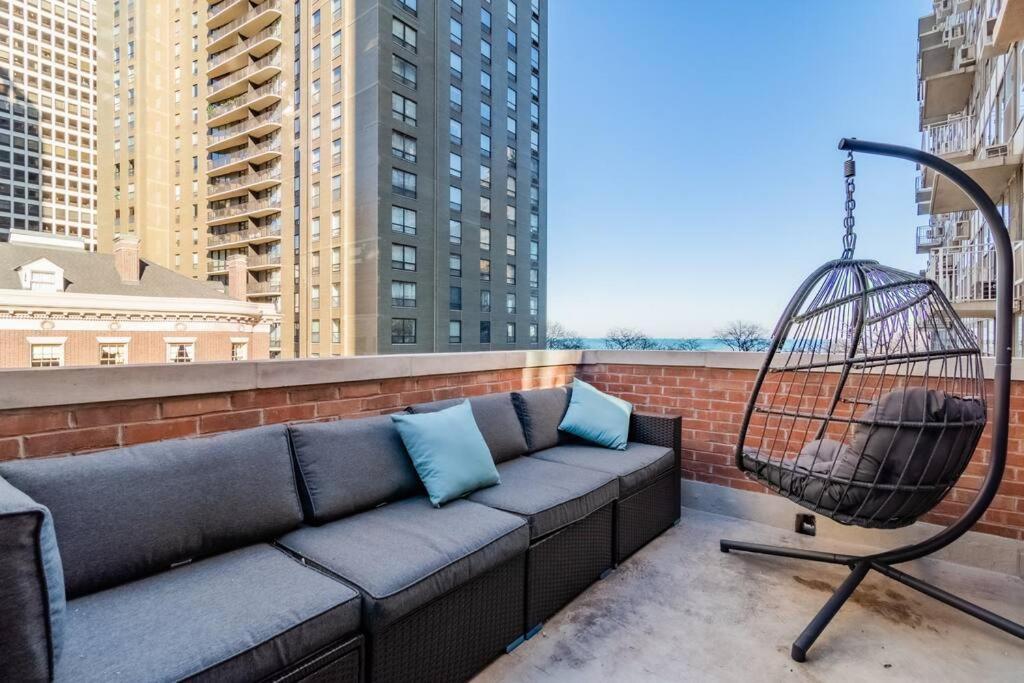 Spacious 4Br Gold Coast Duplex With Jacuzzi In The Bedroom
