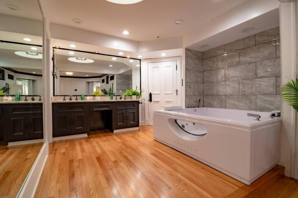 Appartement Spacious 4Br Gold Coast Duplex With Jacuzzi In The Bedroom