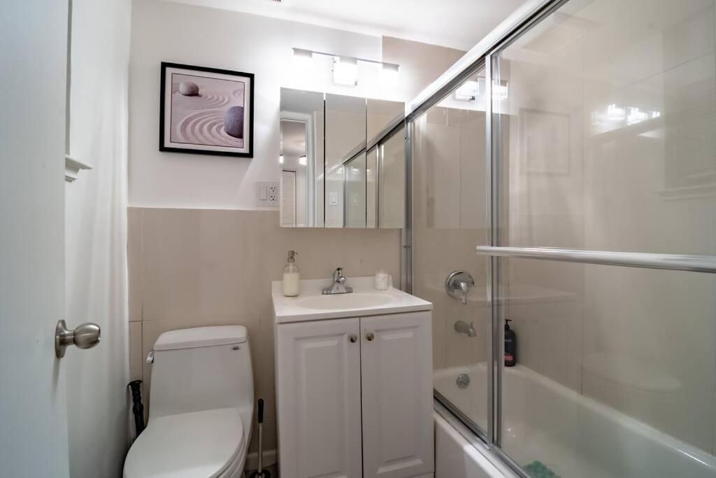Japanese Themed 2Br In Gold Coast For Up To 4 Guests