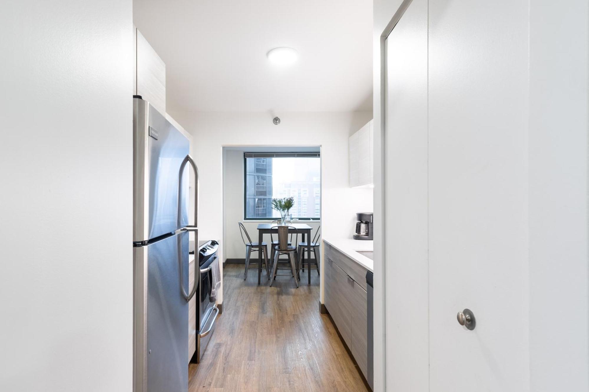 Envitae 3br Luxury Corner Loft With Navy Pier Views Apartment Chicago