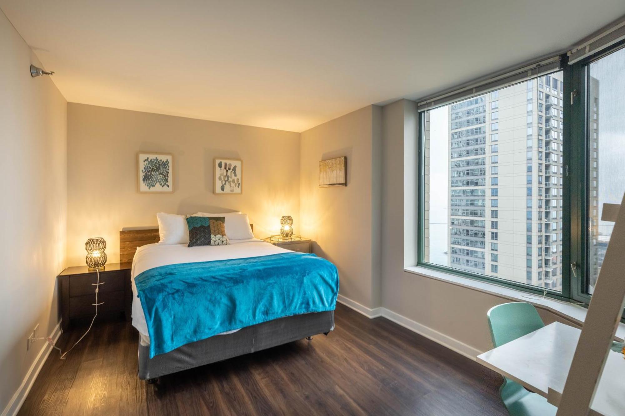 Captivating With Pier Views, Pool And Gym *