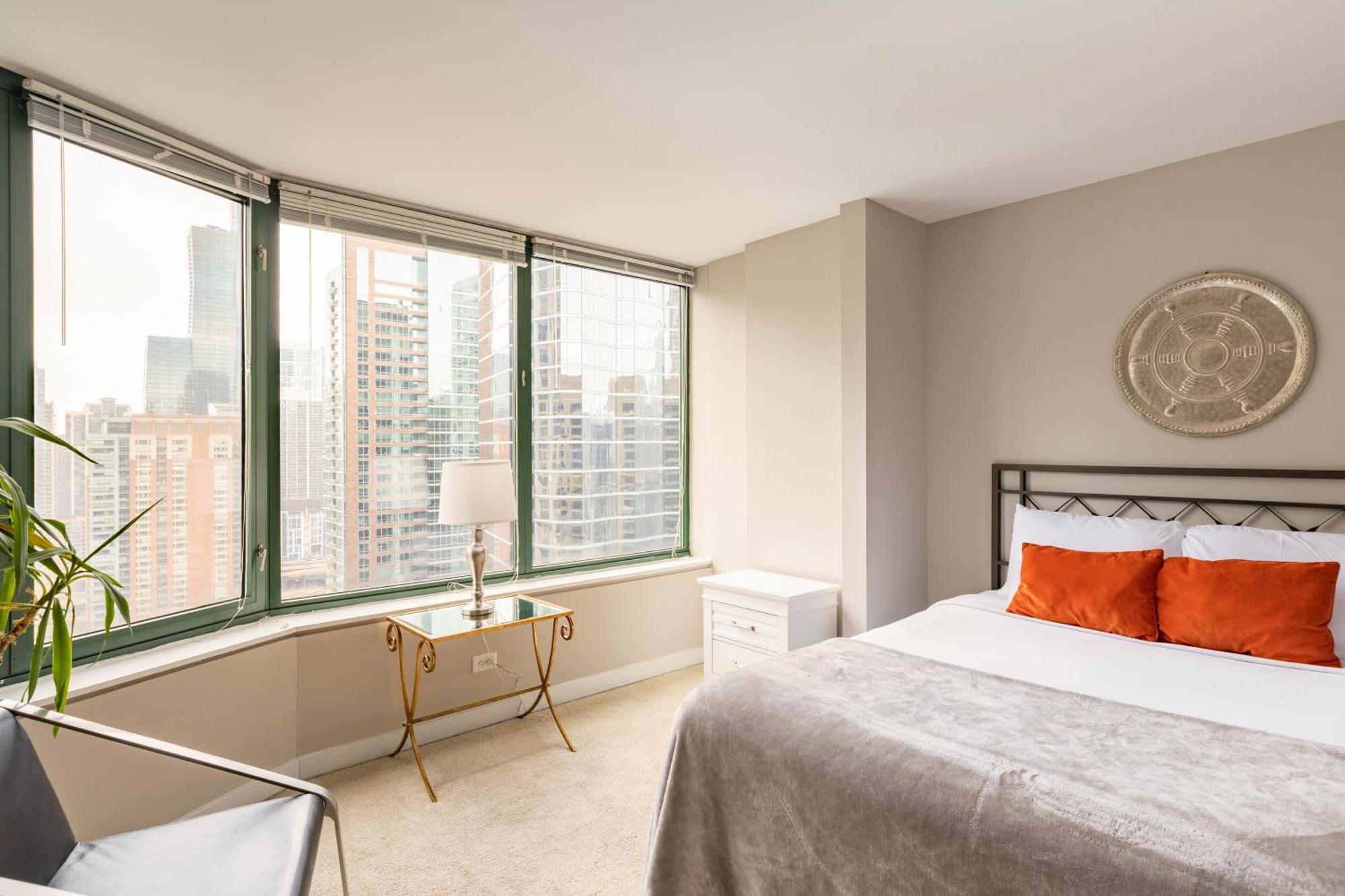 Apartment Captivating With Pier Views, Pool And Gym *