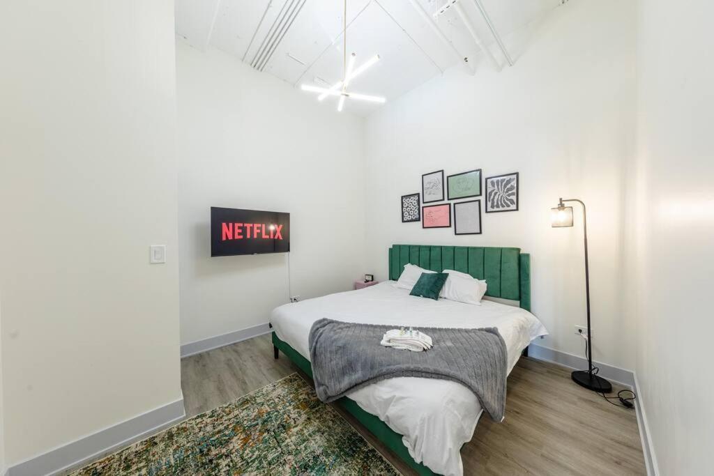 Spacious 5Br Luxury Suite Perfect For Groups With Gym Access And Optional Parking Near Mccormick Place, Grant Park And Soldier Field Chicago