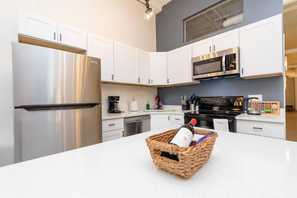 Spacious 5Br Luxury Suite Perfect For Groups With Gym Access And Optional Parking Near Mccormick Place, Grant Park And Soldier Field Chicago