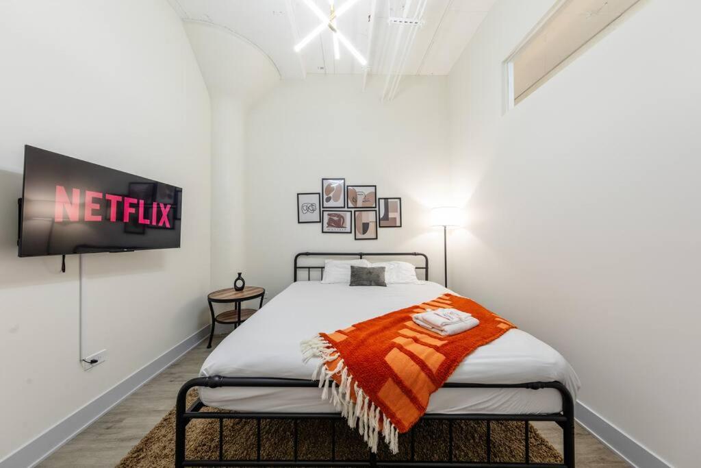 Spacious 5Br Luxury Suite Perfect For Groups With Gym Access And Optional Parking Near Mccormick Place, Grant Park And Soldier Field Apartment Chicago