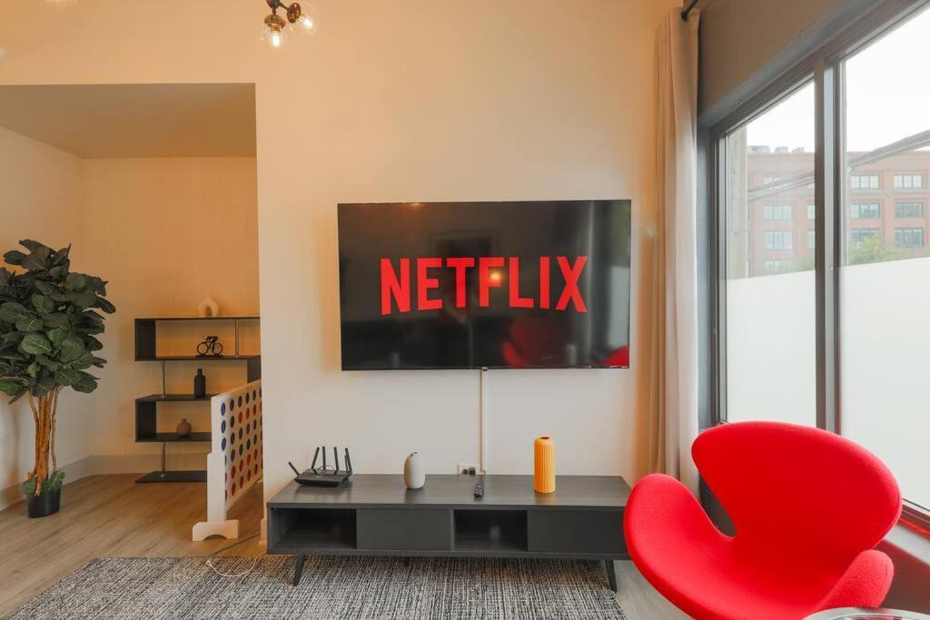 Apartment Spacious 5Br Luxury Suite Perfect For Groups With Gym Access And Optional Parking Near Mccormick Place, Grant Park And Soldier Field
