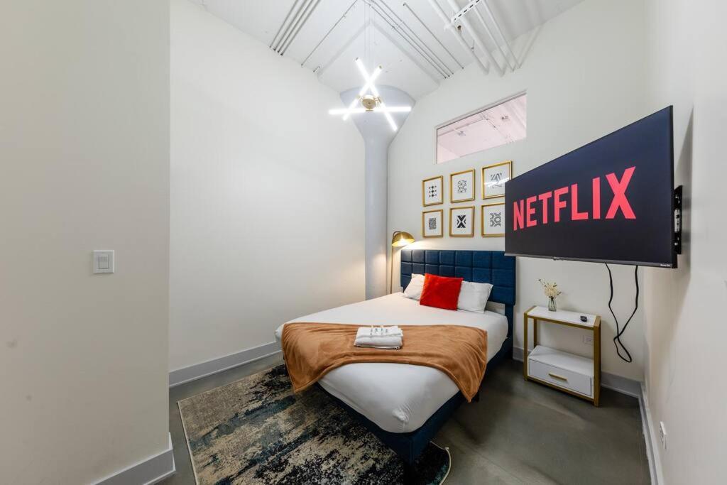 Luxury 6br Loft Perfect For 12 Guests With Skyline Views, Optional Parking And Gym Access Near Mccormick Place And Soldier Field Apartment *