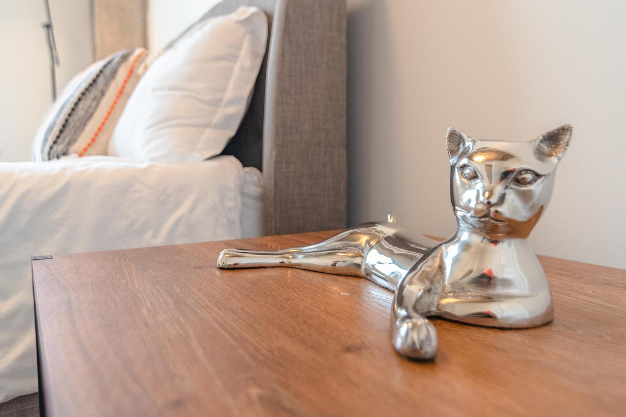 Apartment Modern 2Br Loft With Amazing City Skyline View And Optional Parking For 8 Guests Near Mccormick Place And Soldier Field Chicago