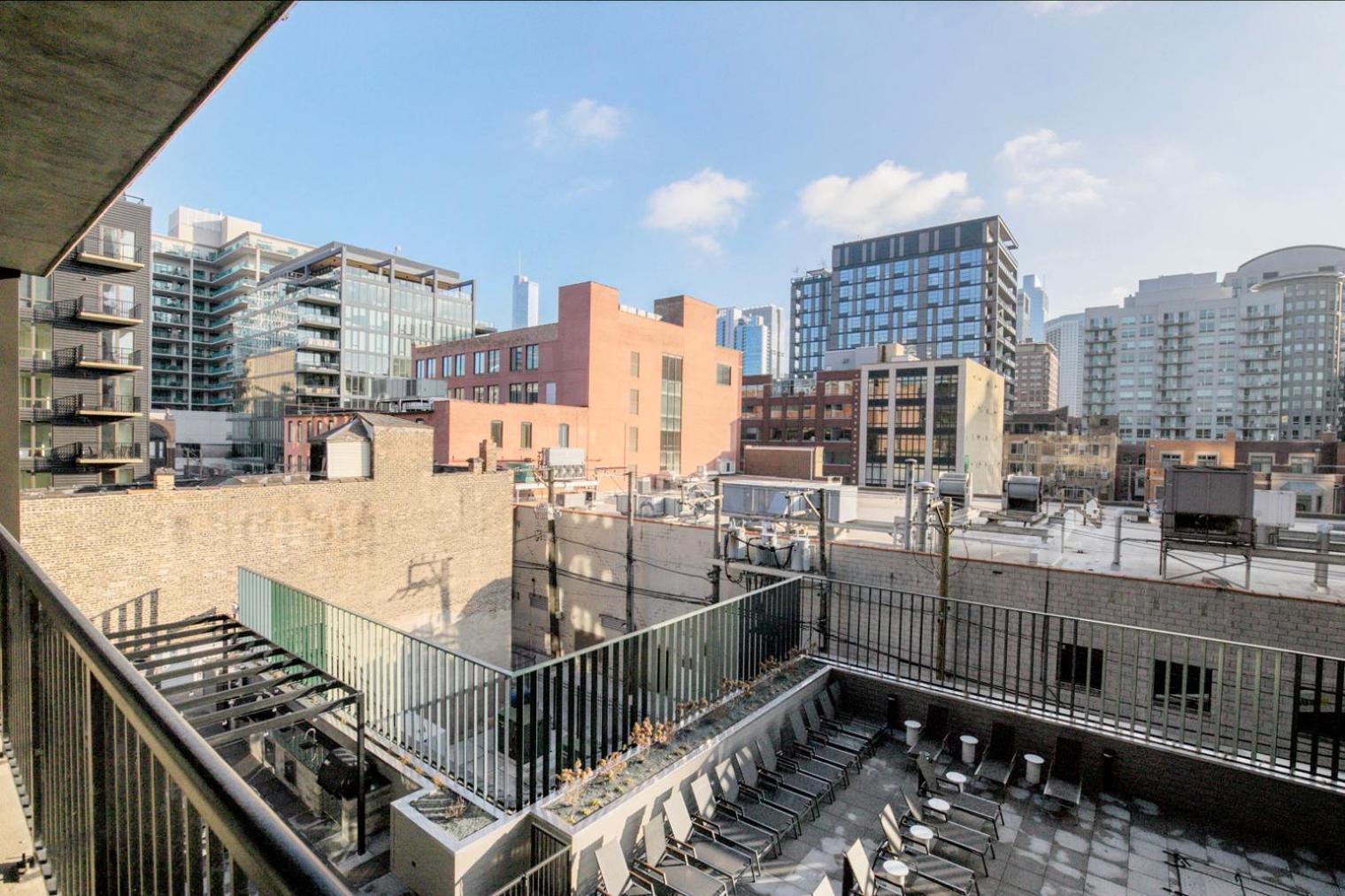 River North 1br W Pool Fitness 1 Block To L Chi-1039 Apartment Chicago