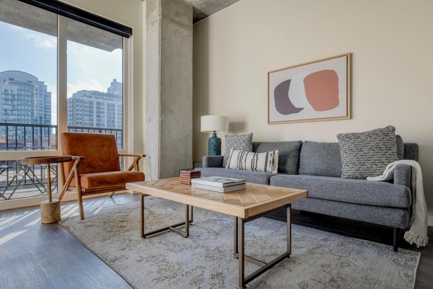 Apartment River North 1br W Pool Fitness 1 Block To L Chi-1039 *