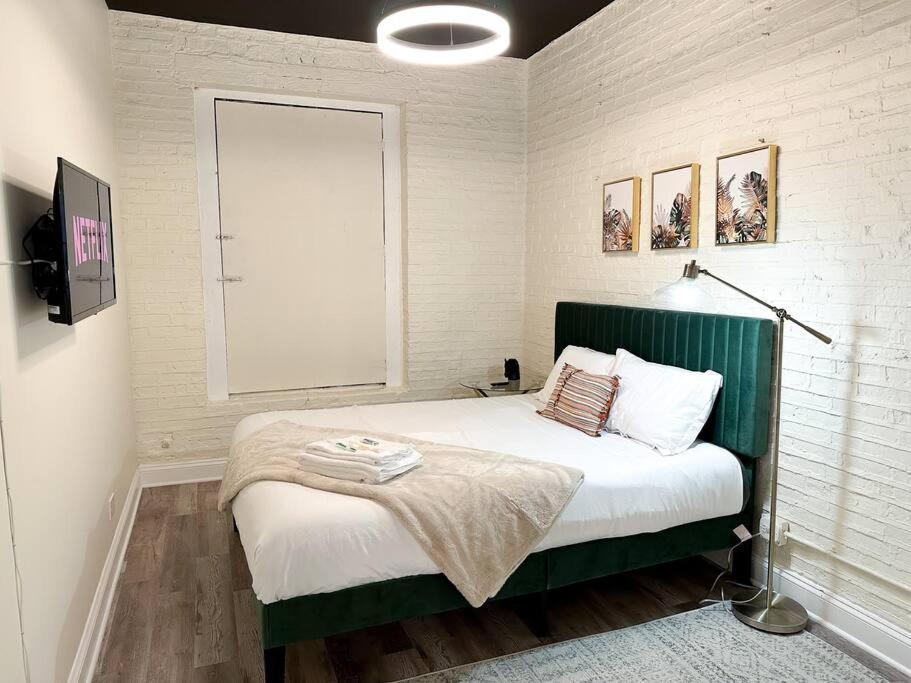 Apartamento Family And Group Friendly 5br Spacious Unit With Pool Table And Optional Parking Near Mccormick Place And Soldier Field *
