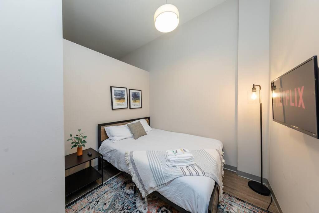 Stylish 2Br Apartment With Optional Parking, Patio And Gym Near Mccormick Place, Shedd Aquarium, Field Museum & Lakefront Trail Appartement Chicago
