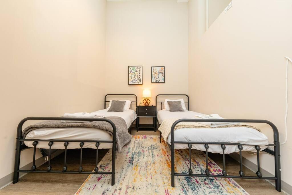 Mccormick Place 2Br Oasis With Optional Parking, Patio, Gym For Up To 6 Guests Near Museum Campus, Grant Park & Soldier Field Appartement
